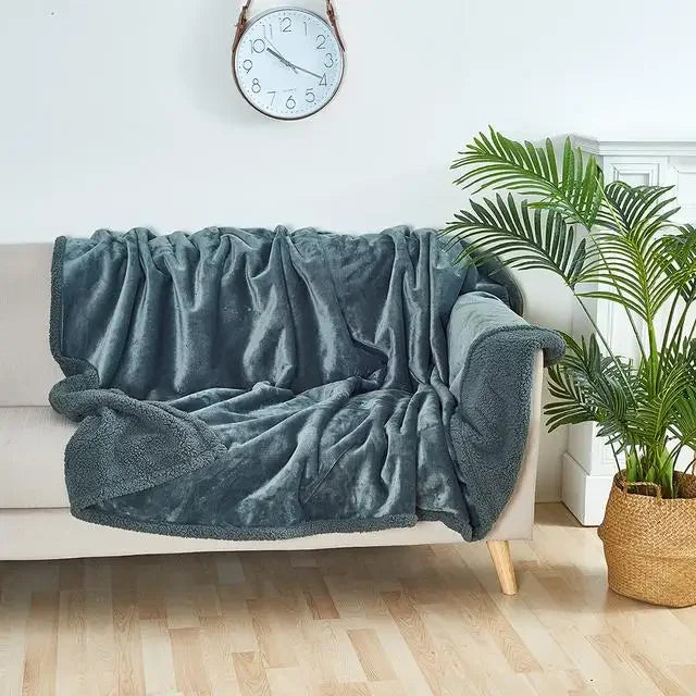 Leak-Proof Warm & Cozy Blanket